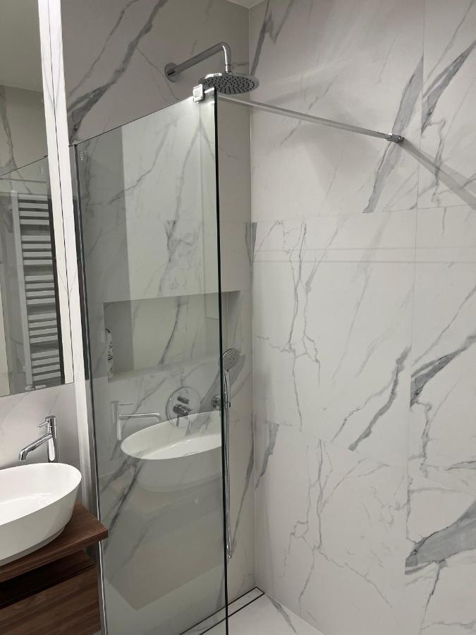 Warsaw Home Suites מראה חיצוני תמונה